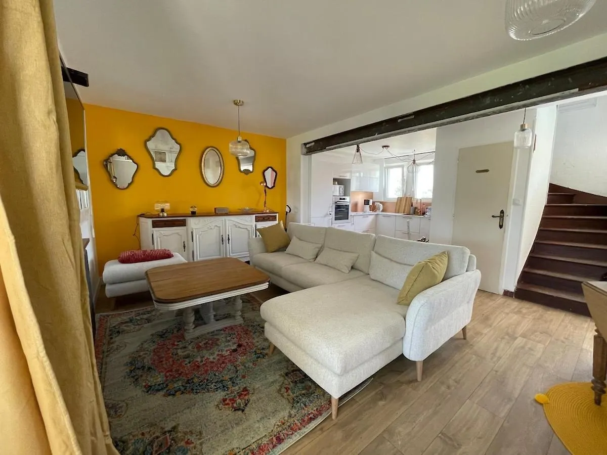 Vila Pont L'Abbe Townhouse
